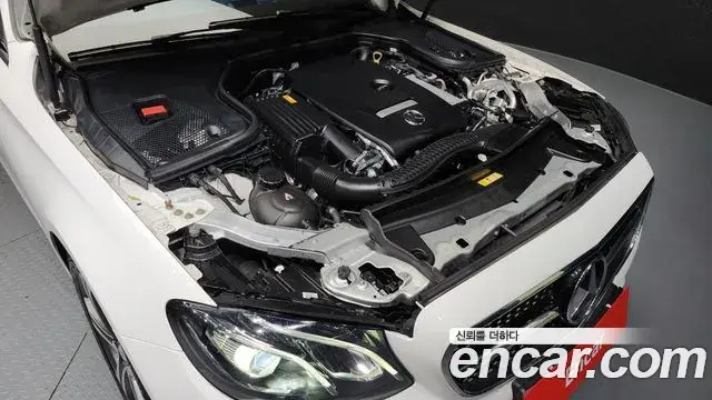 Mercedes-Benz E-Class 2018 — Şəkil 10/20