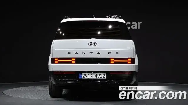 Hyundai Santa Fe 2023 — Photo 2/20