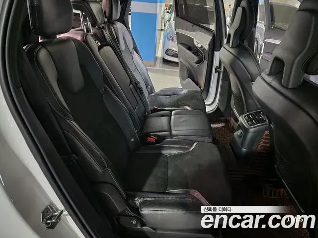 Volvo XC90 2020 — ფოტო 3/20