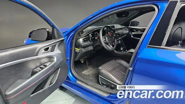 Genesis G70 2019 — ფოტო 2/20