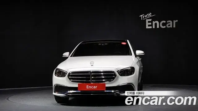Mercedes-Benz E-Class 2022 — Şəkil 13/20