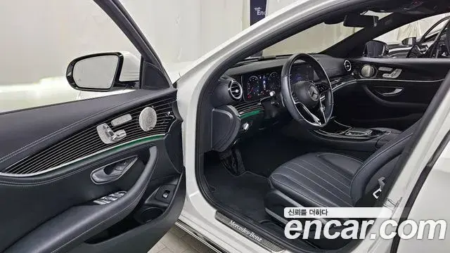 Mercedes-Benz E-Class 2022 — Şəkil 15/20