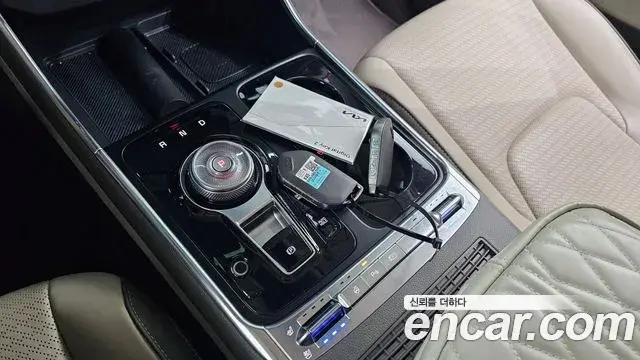 Kia Carnival 2024 — ფოტო 7/20