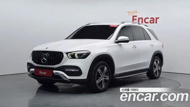 Mercedes-Benz GLE-Class 2019 — Фото 11/20