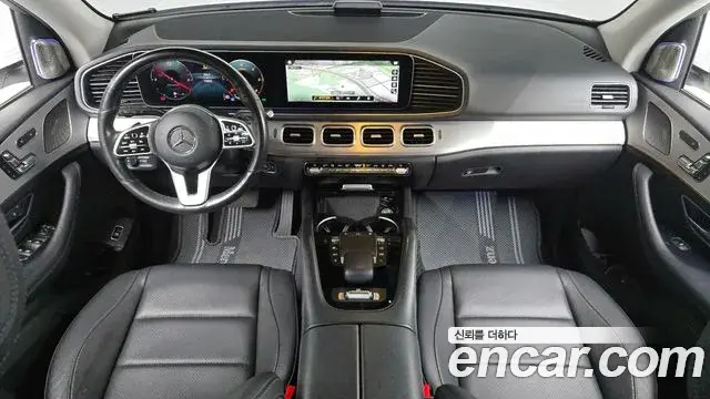 Mercedes-Benz GLE-Class 2019 — Şəkil 7/20