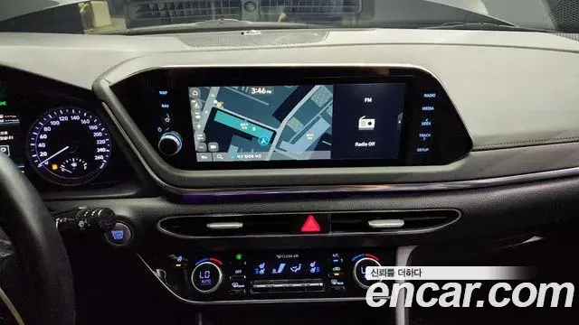 Hyundai Sonata Hybrid 2021 — ფოტო 3/20