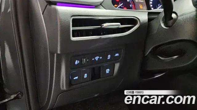 Hyundai Sonata Hybrid 2021 — ფოტო 15/20