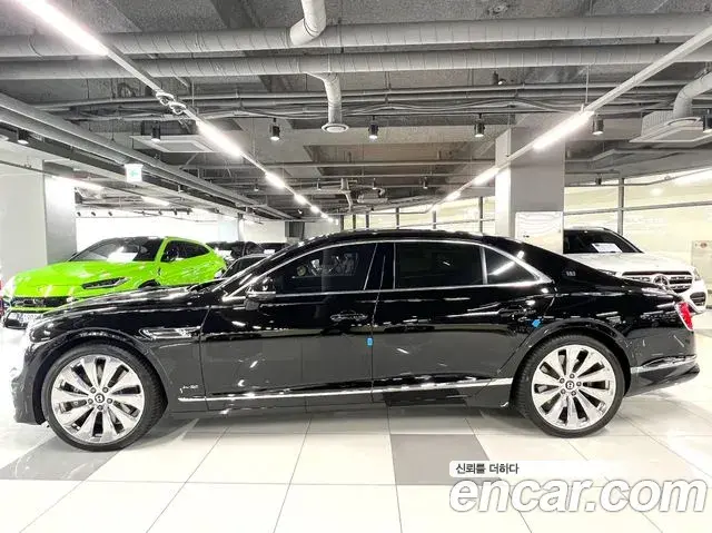 Bentley Flying Spur 2020 — ფოტო 12/20