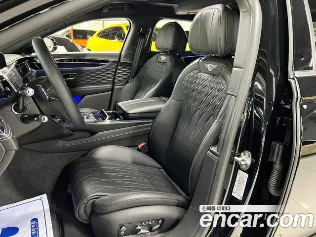 Bentley Flying Spur 2020 — ფოტო 11/20