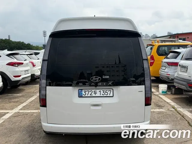 Hyundai Staria 2023 — Şəkil 12/20