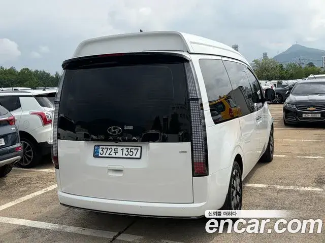 Hyundai Staria 2023 — Şəkil 2/20