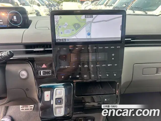 Hyundai Staria 2023 — Şəkil 16/20
