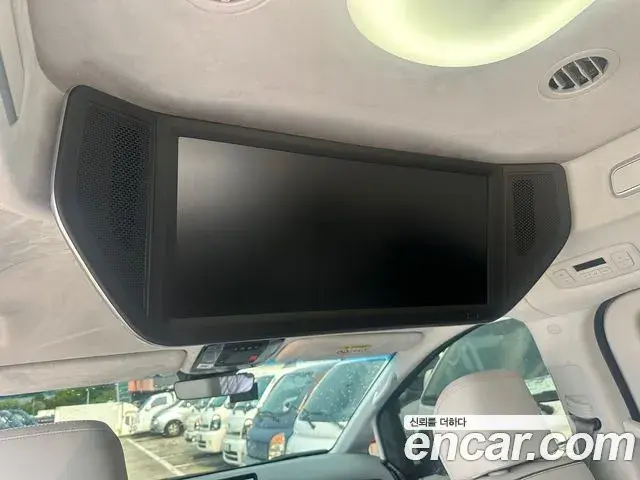 Hyundai Staria 2023 — Şəkil 13/20
