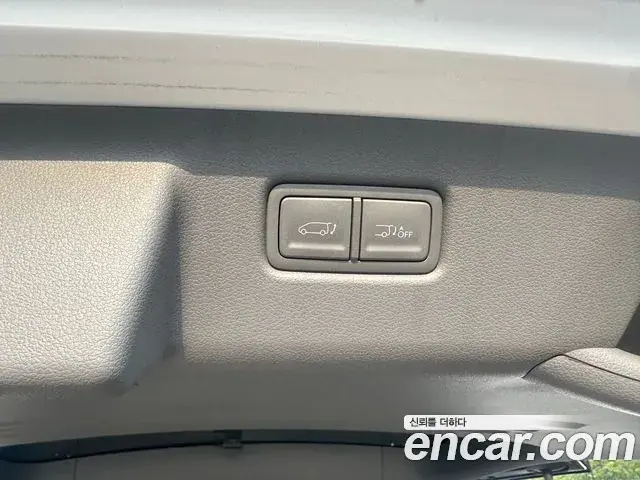 Hyundai Staria 2023 — Şəkil 1/20