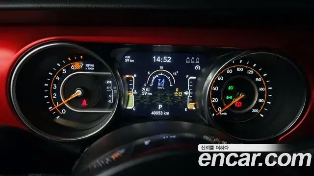 Jeep Wrangler 2023 — ფოტო 4/20