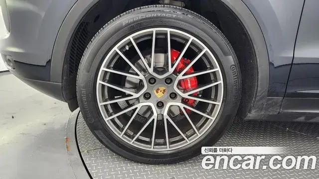 Porsche Cayenne 2019 — Şəkil 16/20