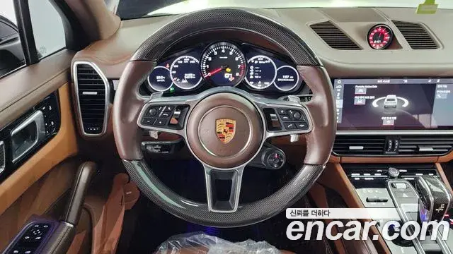 Porsche Cayenne 2019 — Şəkil 13/20