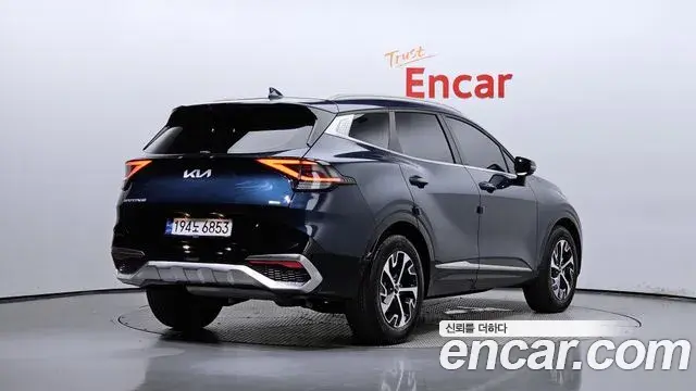 Kia Sportage 2024 — ფოტო 8/20