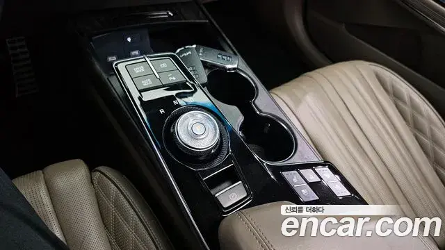 Kia K8 2021 — ფოტო 1/20