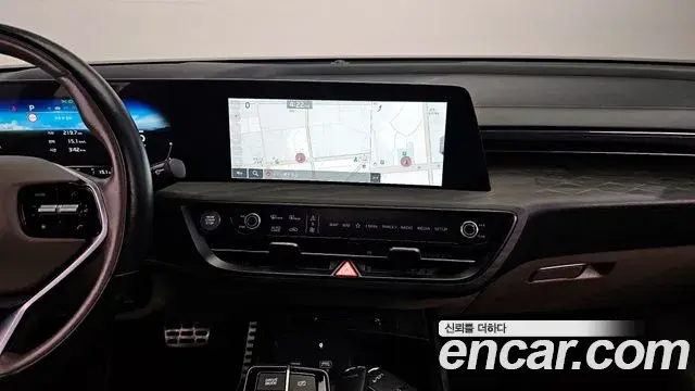 Kia K8 2021 — ფოტო 2/20