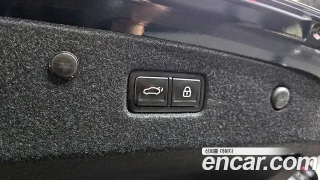 Kia K8 2021 — ფოტო 7/20
