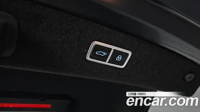 Genesis G90 2022 — Photo 14/20