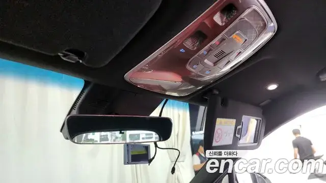 Genesis GV70 2021 — Şəkil 12/20