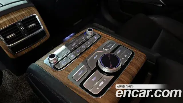 Kia The K9 2021 — Photo 19/20