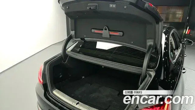 Kia The K9 2021 — Photo 8/20