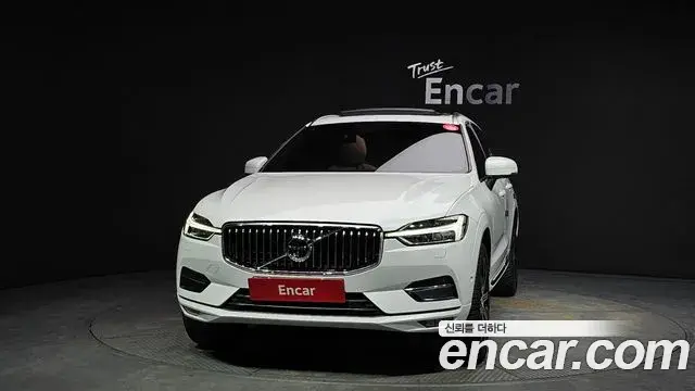 Volvo XC60 2019 — Photo 19/20