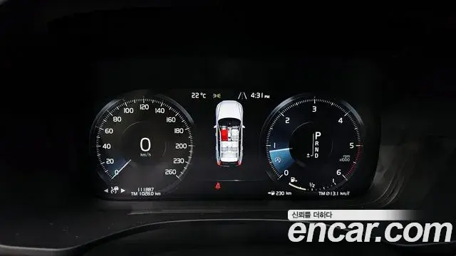 Volvo XC60 2019 — Photo 12/20