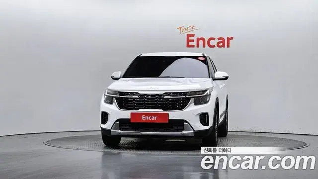 Kia Seltos 2023 — Photo 1/20