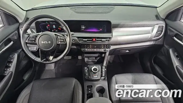 Kia Seltos 2023 — Photo 16/20