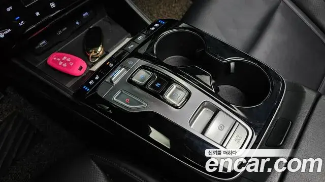 Hyundai Tucson Hybrid 2021 — Photo 10/20