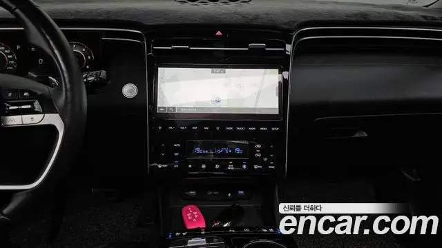 Hyundai Tucson Hybrid 2021 — Photo 14/20
