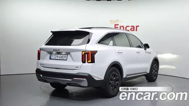 Kia Sorento 2024 — Фото 2/20