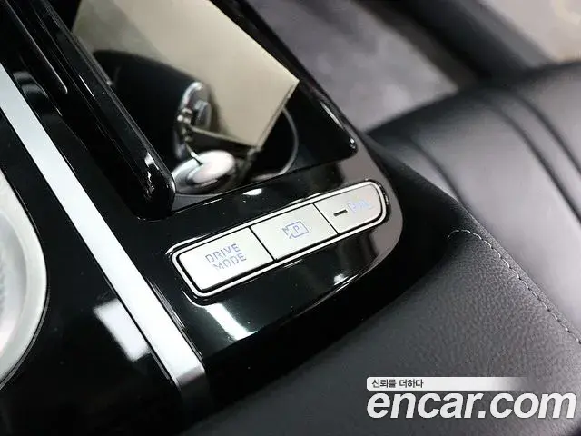 Genesis G80 2022 — ფოტო 17/20