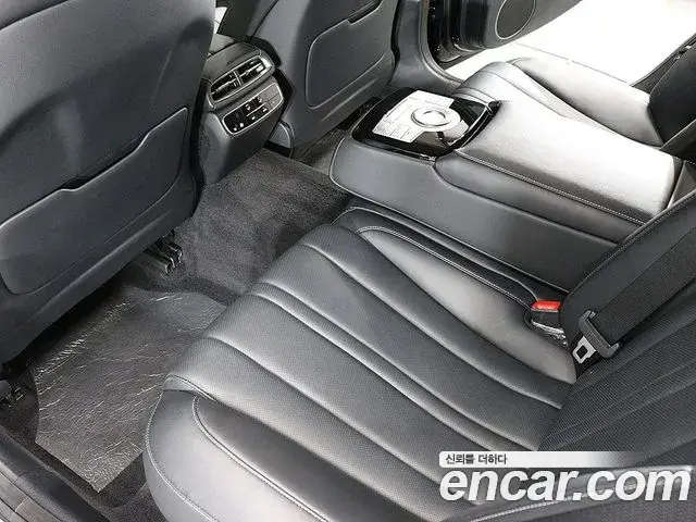 Genesis G80 2022 — ფოტო 14/20