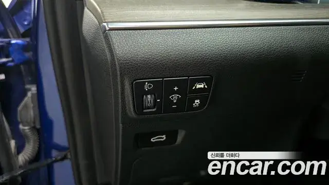 Kia K5 2020 — ფოტო 16/20