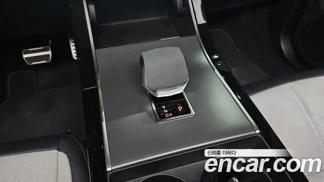 Land Rover Range Rover Evoque 2024 — ფოტო 14/20