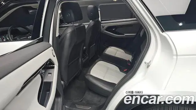 Land Rover Range Rover Evoque 2024 — ფოტო 6/20