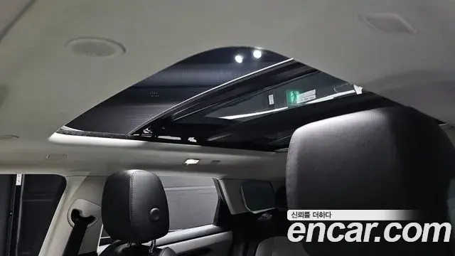 Land Rover Range Rover Evoque 2024 — ფოტო 8/20