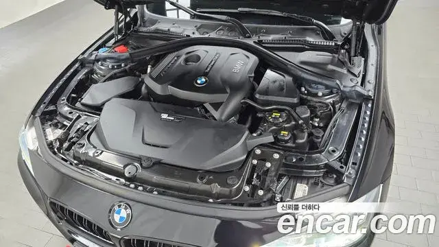 BMW 3 Series 2018 — Şəkil 1/20