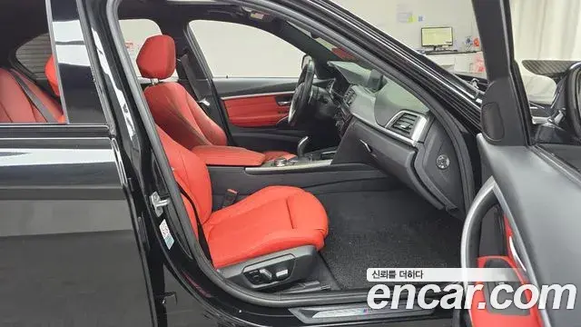 BMW 3 Series 2018 — Şəkil 16/20
