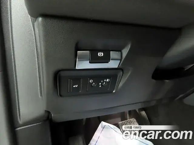 Land Rover Discovery Sport 2020 — Photo 17/20