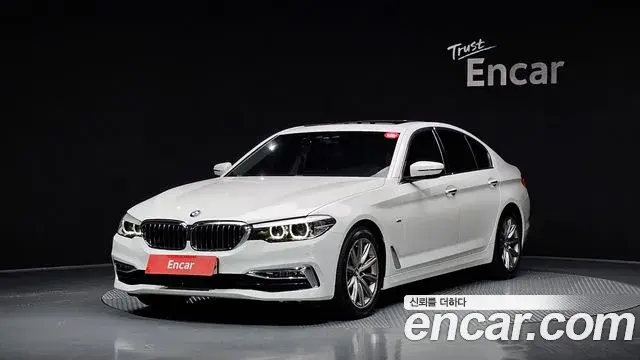 BMW 5 Series 2018 — Фото 1/20
