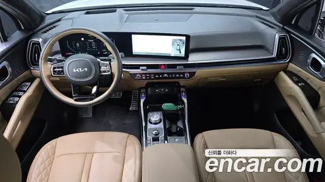 Kia Sorento 2023 — Фото 6/20