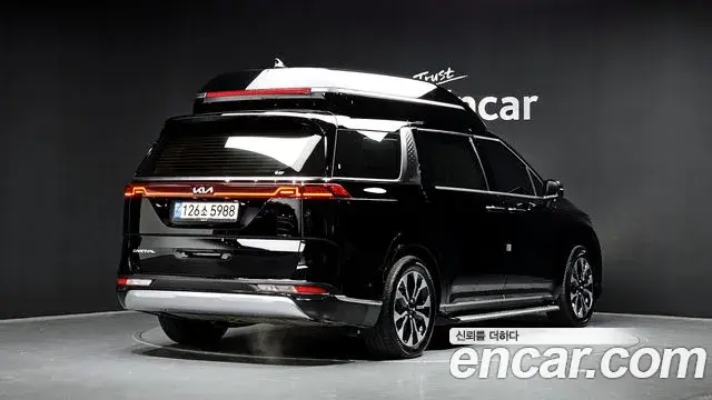 Kia Carnival 2021 — Şəkil 12/20