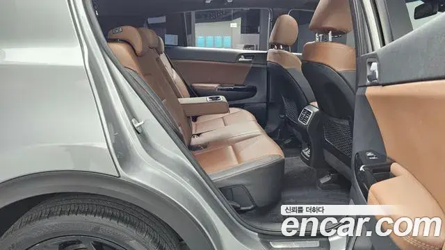 Kia Sportage The Bold 2020 — Şəkil 17/20