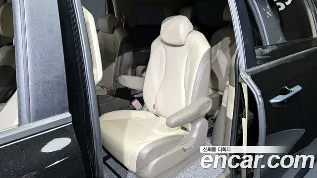 Kia Carnival 2021 — Şəkil 1/20